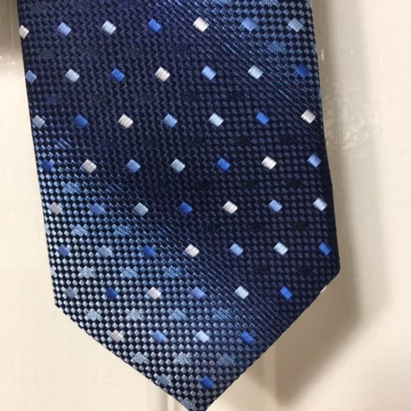 Hand Made, 100% Thai silk, Navy Blue with Pocka dot design, Men’s Tie - Picture 9 of 11